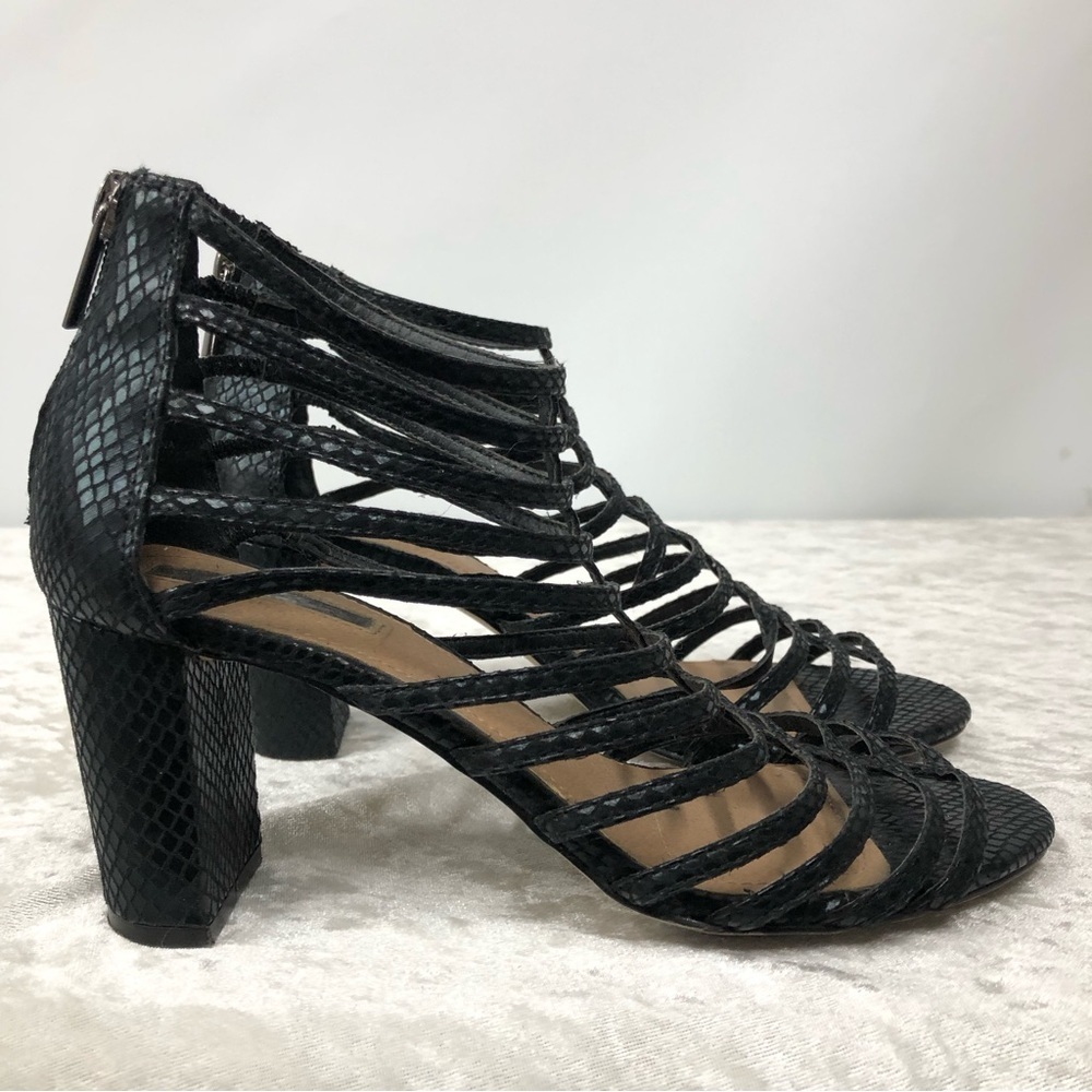 Tahari Arrive2 size 8M black high heels-FLAWED - Picture 3 of 9